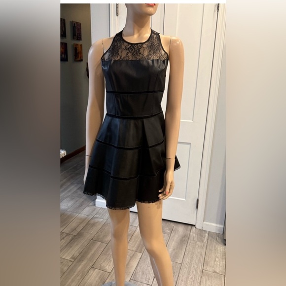 Sachin + Babi Ella Tiered Mini Dress - Picture 3 of 11